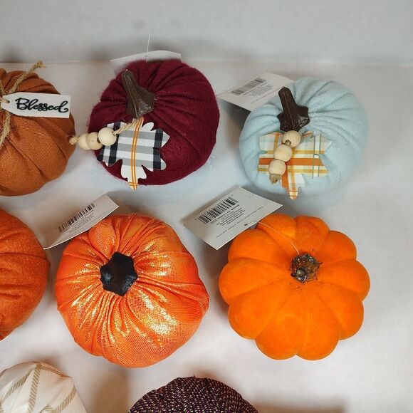 Lot of 8 Fabric Pumpkin Home Decor Thanksgiving Halloween Autumn Fall Seasonal - Picture 6 of 14